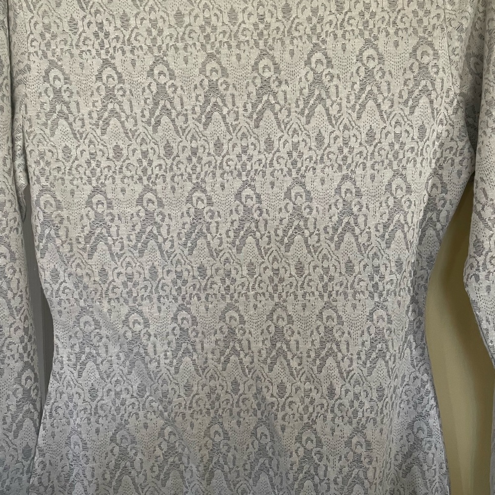 Young Threads New York City long sleeve form fitting dress. Size L gray/silver - Picture 5 of 8